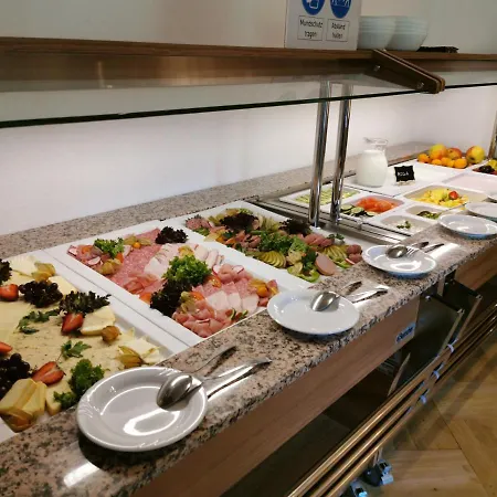 Hotel Schwarzbeerschaenke 3*