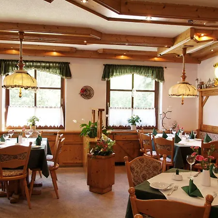 斯瓦尔兹比尔斯查克普珀尔莎酒店