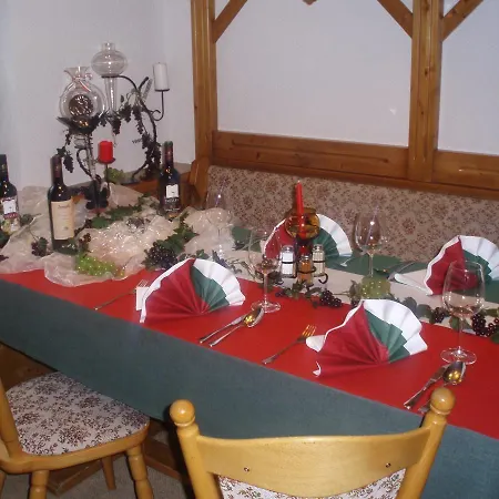 Hotel Schwarzbeerschaenke 3*